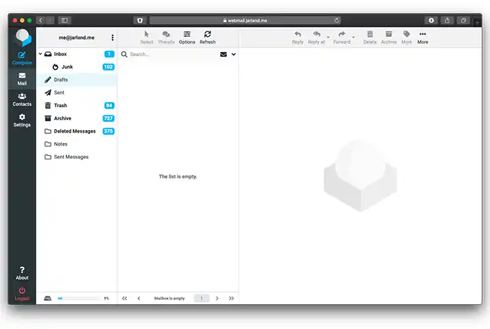 تصویر تزپینی از رابط کاربری Roundcube